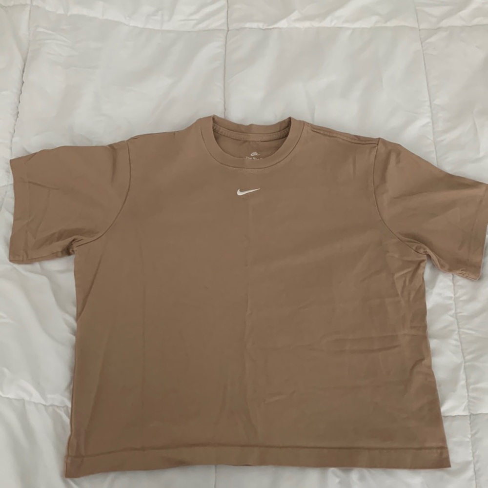 Tan Oversized Nike Casual Tee Size Small